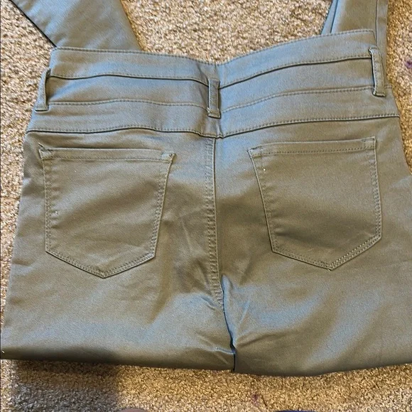 ❄️ 5/$5 ❄️ Refuge Olive Straight Leg pants - Picture 4 of 4
